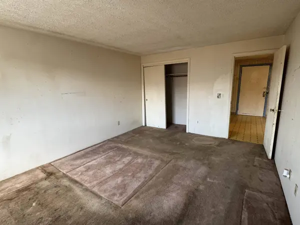 35 Log ST #3C, Manchester, NH 03102
