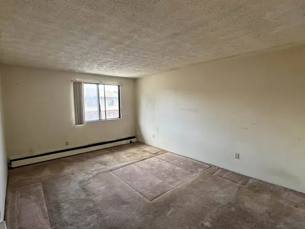 35 Log ST #3C, Manchester, NH 03102