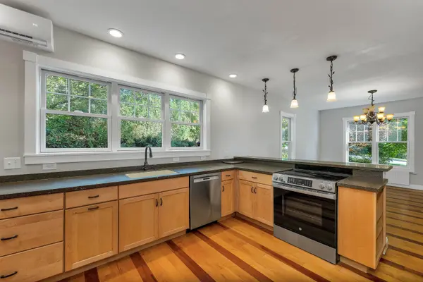 3 Kensington RD, Concord, NH 03301