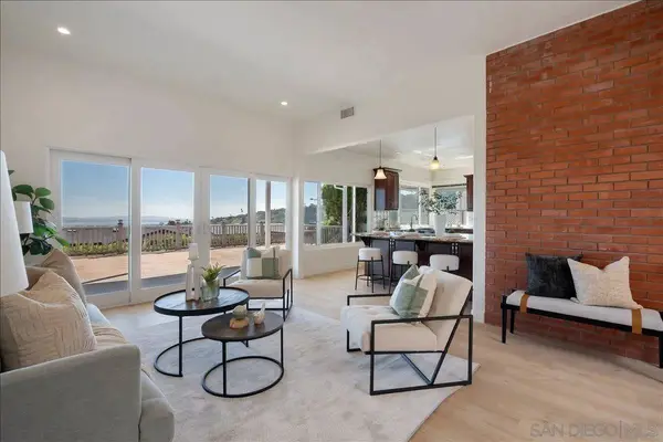 3027 Hunrichs Way, San Diego, CA 92117