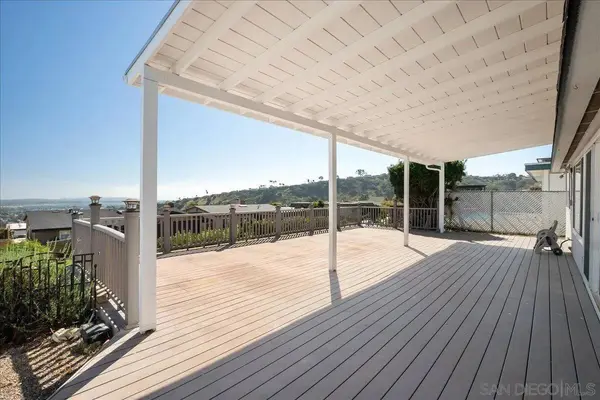 3027 Hunrichs Way, San Diego, CA 92117