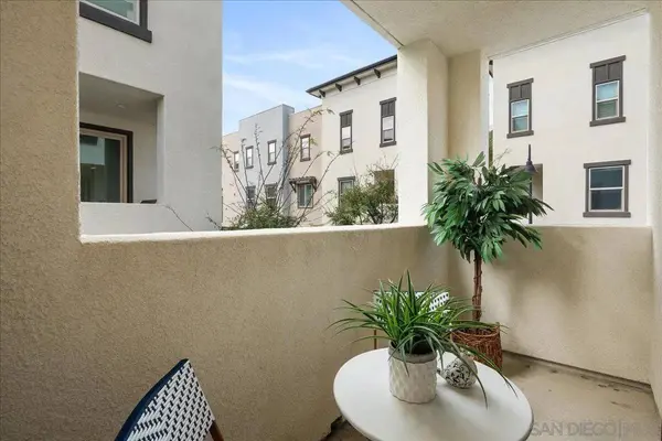 2325 Verano Way, Vista, CA 92081