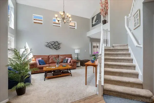 3266 San Helena Dr, Oceanside, CA 92056