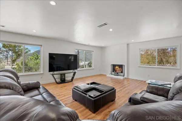 3548 Laurashawn Lane, Escondido, CA 92026