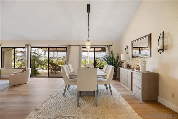 328 Montecito Gln, Esondido, CA 92025