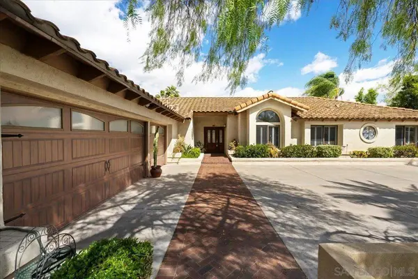 328 Montecito Gln, Esondido, CA 92025