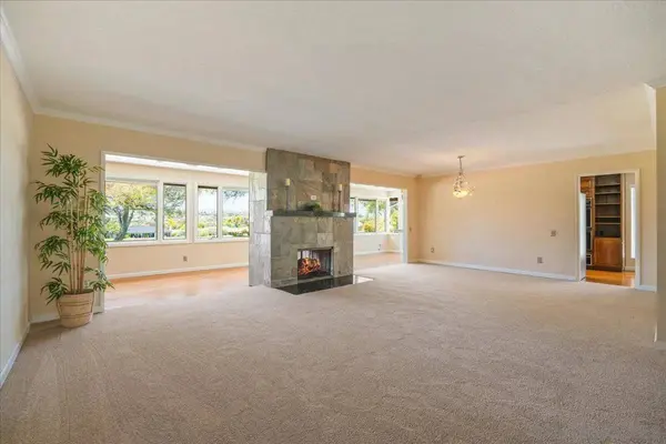 12384 Grandee Rd, San Diego, CA 92128