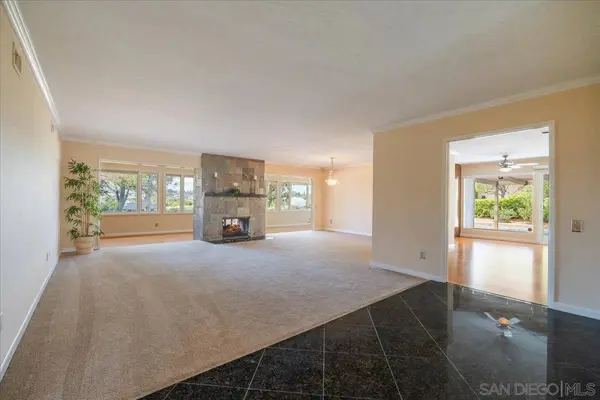 12384 Grandee Rd, San Diego, CA 92128