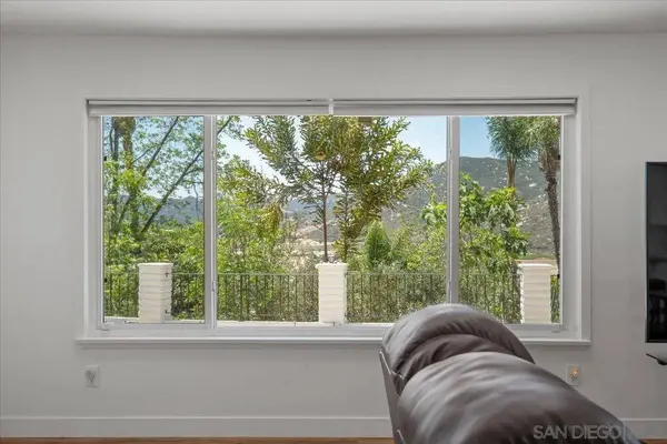 3548 Laurashawn Ln, Escondido, CA 92026