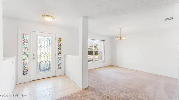 8 WHITE HURST LN, Palm Coast, FL 32164