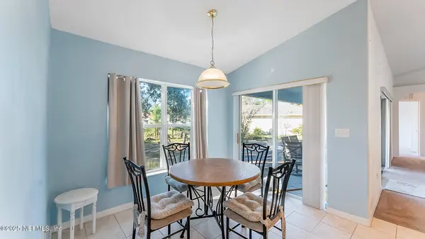 8 WHITE HURST LN, Palm Coast, FL 32164