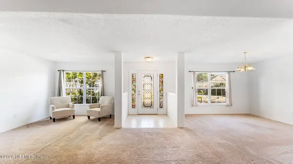 8 WHITE HURST LN, Palm Coast, FL 32164