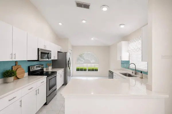 30603 TREMONT DR, Wesley Chapel, FL 33543