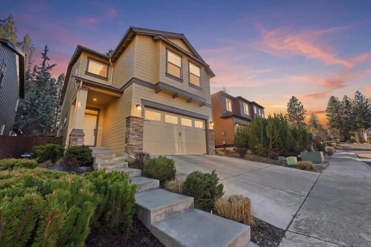 1713 NW Precision Ln, Bend, OR 97703-7760