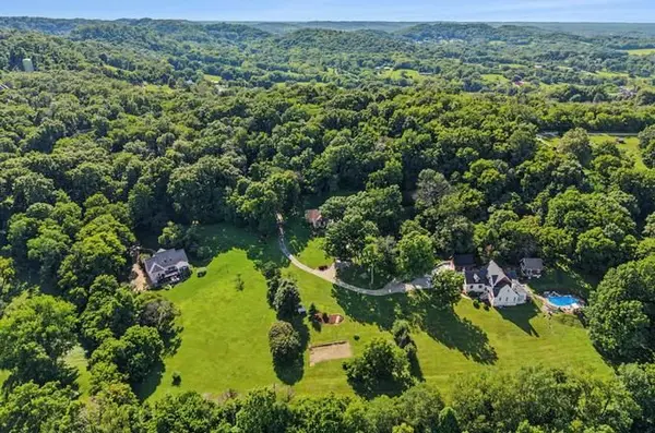 How Walkable is Franklin, TN?