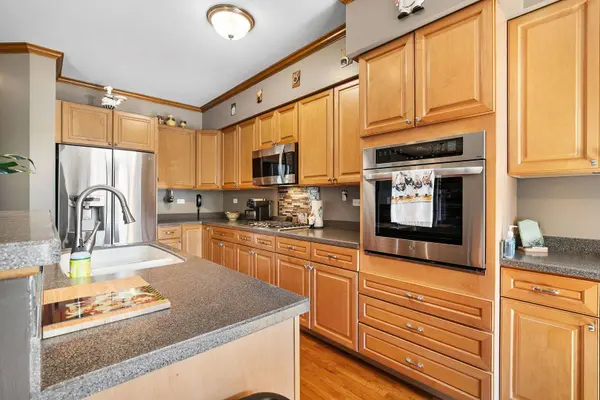 338 Veneto, Bloomingdale, IL 60108