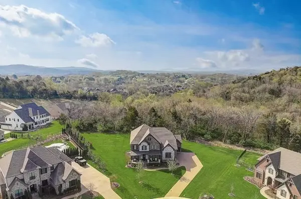 I'm One of Nashville's Top Real Estate Agents According to RealTrends