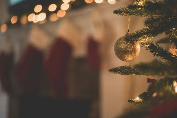 Moving During the Holidays: 7 Tips to Make It Less Stressful