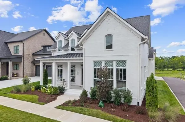 Why Clients Trust Me as Their Nashville, TN Real Estate Agent,Talia Aldrich