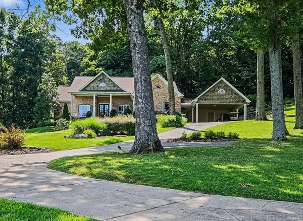 I'm a Top Nashville, TN Real Estate Agent. Here's What I Bring to the Table,Taylor Day