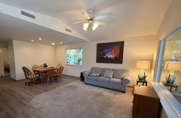 1050 W RED HILLS 89, Washington, UT 84780