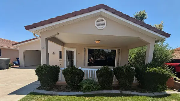 1050 W RED HILLS 89, Washington, UT 84780