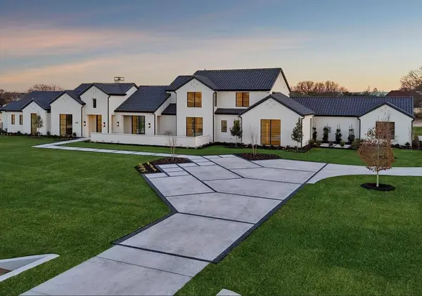 1410 Clydesdale Road
