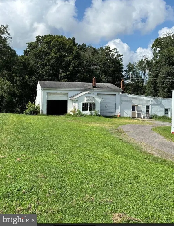 24 VIRGINIA AVE, Fredericksburg, VA 22405