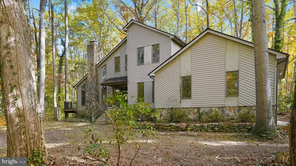 8805 PEPPERIDGE DR, Spotsylvania, VA 22553