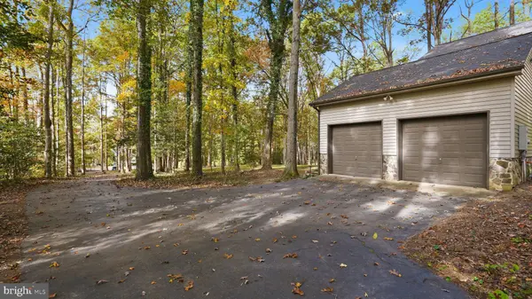 8805 PEPPERIDGE DR, Spotsylvania, VA 22553