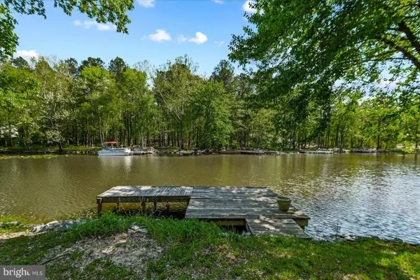 448 LAKE CAROLINE DR, Ruther Glen, VA 22546