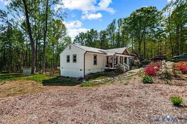 448 Lake Caroline DR, Ruther Glen, VA 22546