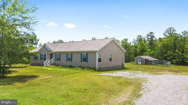 212 BRIAR CIR, Bumpass, VA 23024