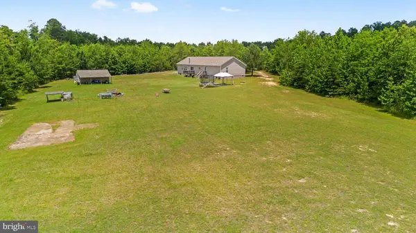 212 BRIAR CIR, Bumpass, VA 23024