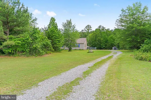 212 BRIAR CIR, Bumpass, VA 23024