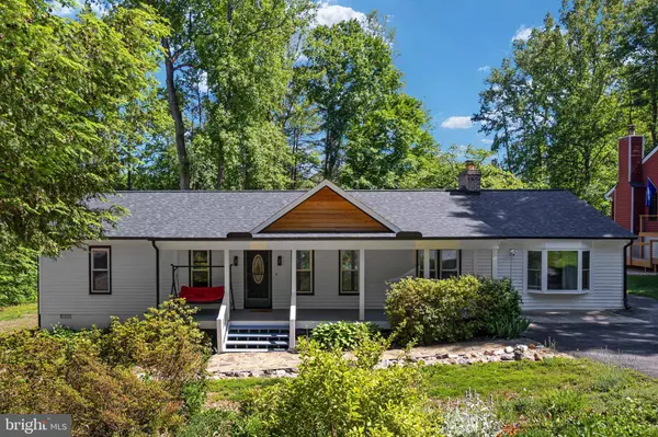 448 LAKE CAROLINE DR