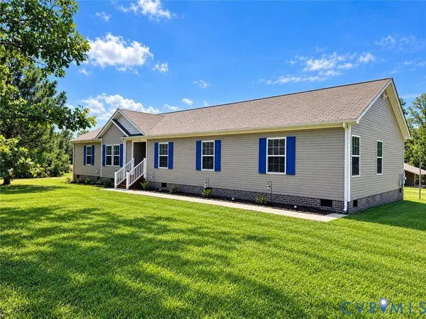 212 Briar CIR, Bumpass, VA 23024