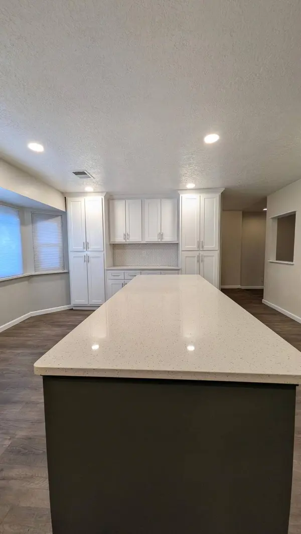 7205 Mesa De Arena NW, Albuquerque, NM 87120