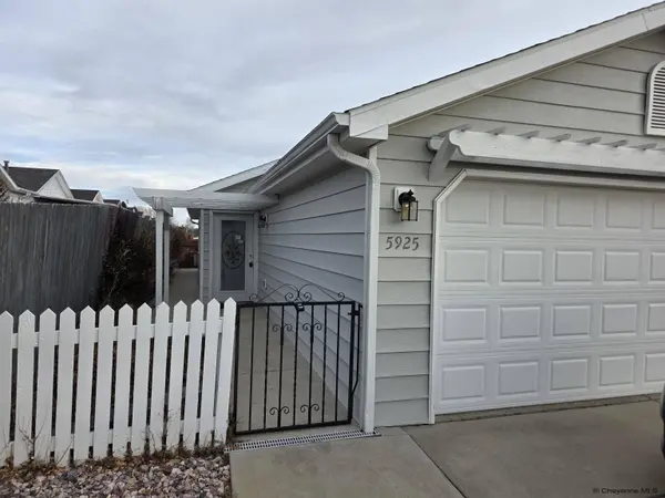 5925 TOWNSEND PL, Cheyenne, WY 82009