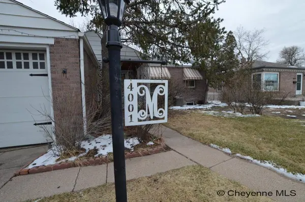 4001 SNYDER AVE, Cheyenne, WY 82001