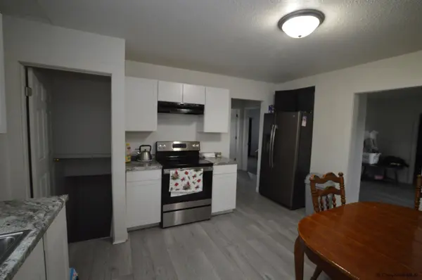 817 & 819 W 9TH ST, Cheyenne, WY 82007