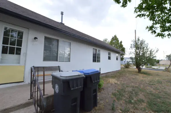 817 & 819 W 9TH ST, Cheyenne, WY 82007