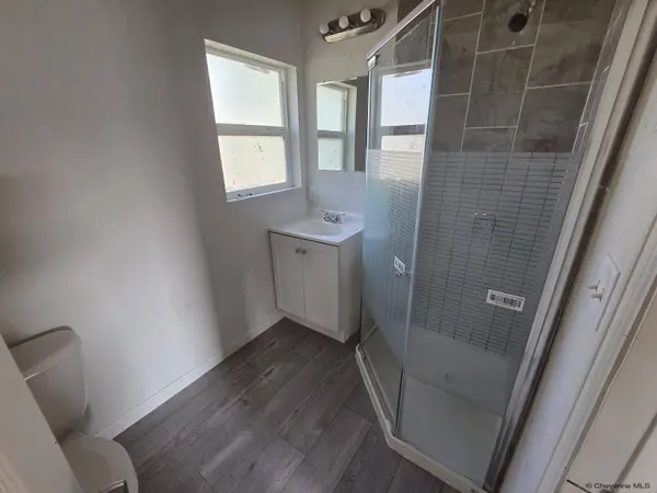 817 W 9TH ST, Cheyenne, WY 82001