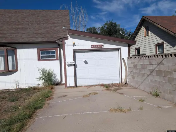 2634 E E St, Torrington, WY 82240