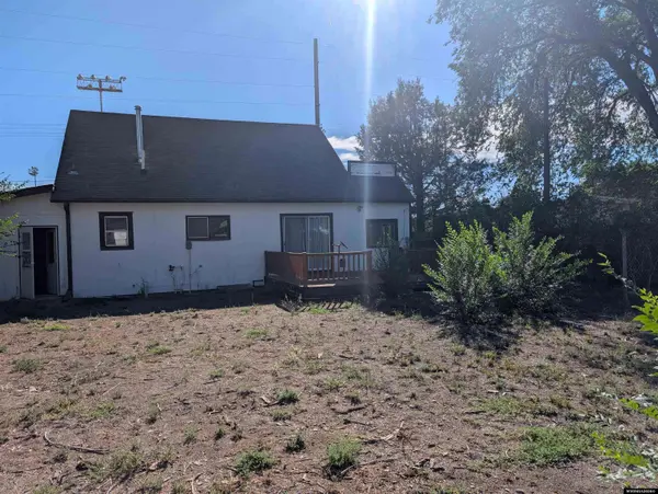2634 E E St, Torrington, WY 82240