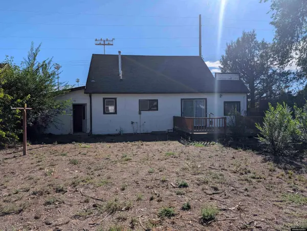 2634 E E St, Torrington, WY 82240