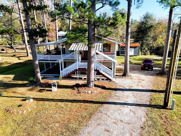 123 HILLTOP, Onalaska, TX 77360