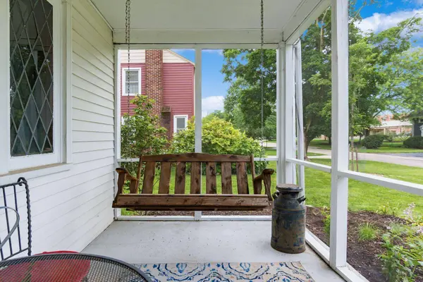 51 E Schreyer Place, Columbus, OH 43214