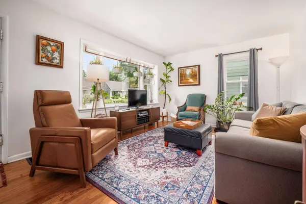 1095 E Dunedin Road, Columbus, OH 43224