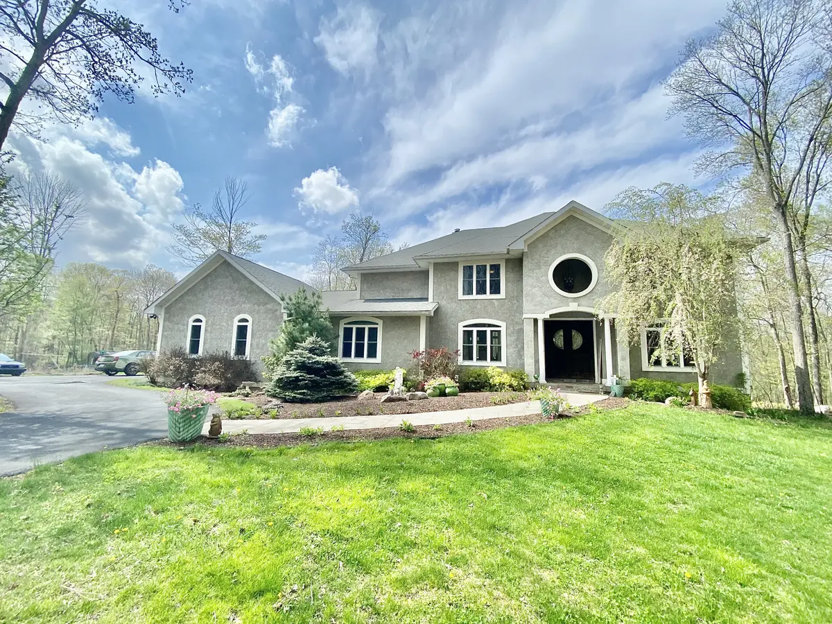 curb-appeal-luzerne-county-home-sale